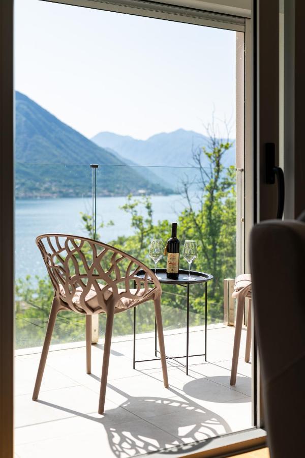 Luxury Dream View Apartment Cattaro Esterno foto